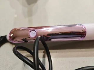 Piastre per capelli rosa