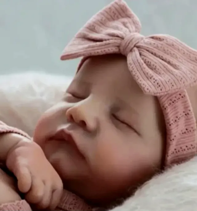 Boneca Renascida 49cm