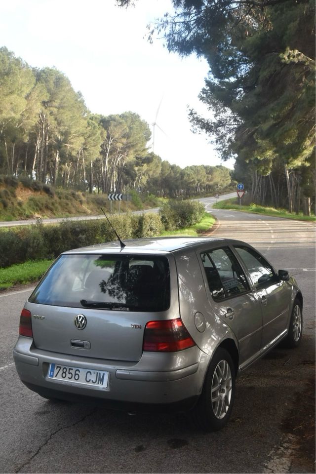 Volkswagen Golf 2003