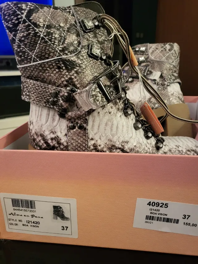 Botas Alma en Pena Talla 37 Serpiente