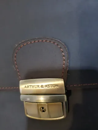Maletín Arthur & Aston Piel Marrón