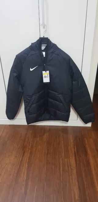 Anorak Nike Therma Fit Negro