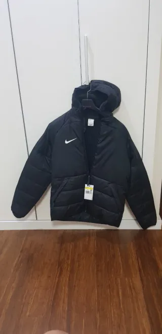 Anorak Nike Therma Fit Negro