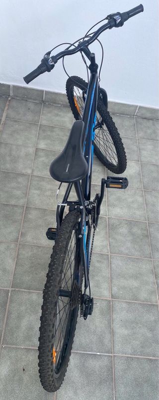 Bicicleta R26 Negra y Azul