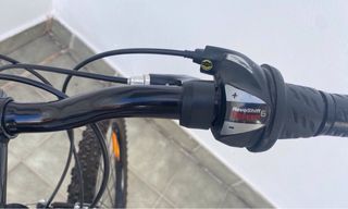 Bicicleta R26 Negra y Azul