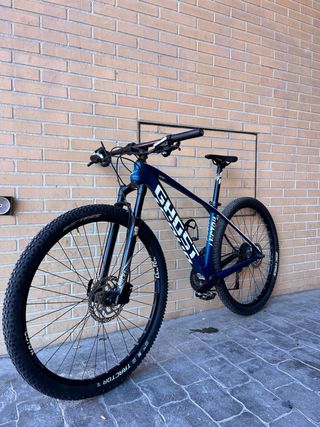 Bicicleta Montaña carbono 29”