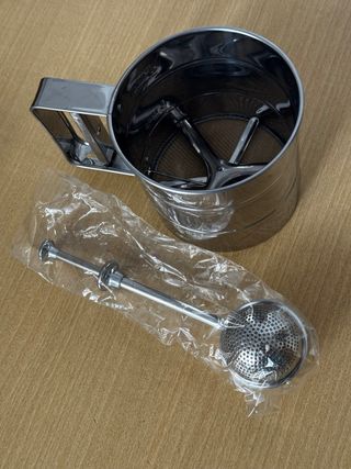Tamizador de repostería metálico