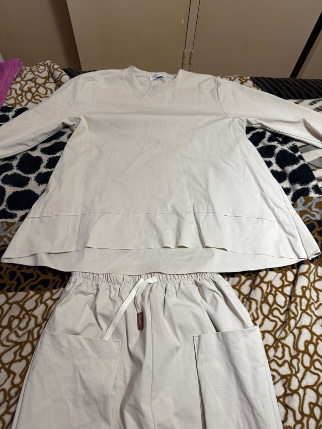 Conjunto chándal beige