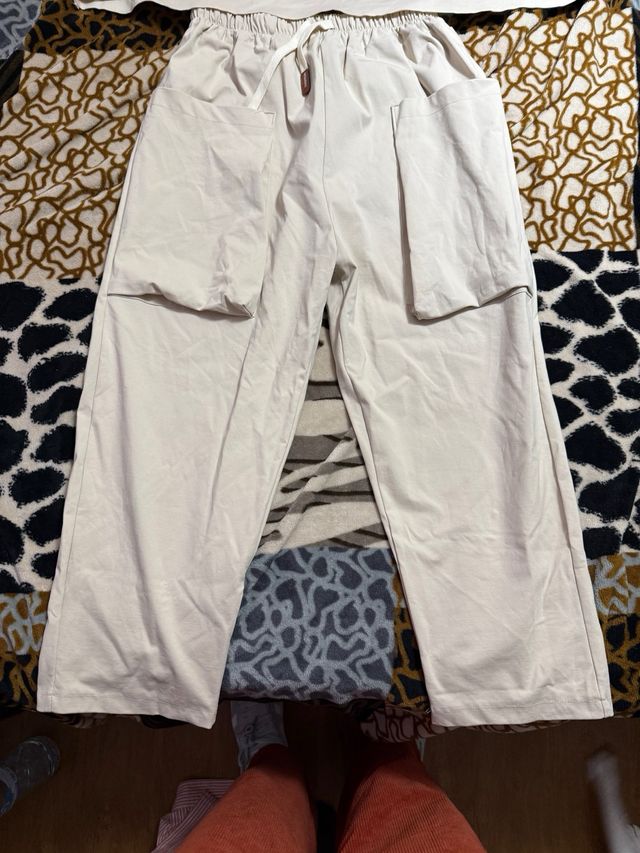 Conjunto chándal beige