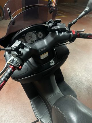 Suzuki Burgman 125cc Negra Mate