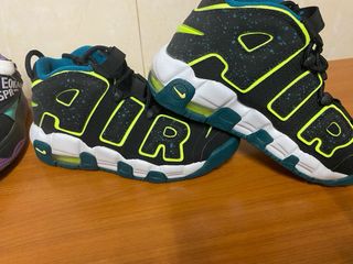 Zapatillas Nike Air More Uptempo Negro/Amarillo