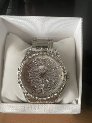 Reloj Guess Plateado con Cristales