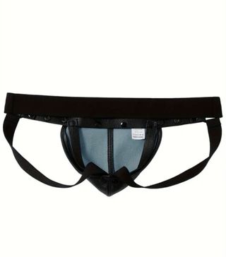 Suspensorios de imitación cuero, ajustables. 