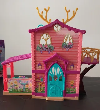 Supercasa del Bosque Enchantimals con Danesa