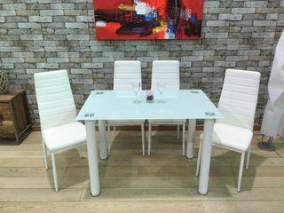 Mesa cristal y 4 sillas polipiel, Oferta!!