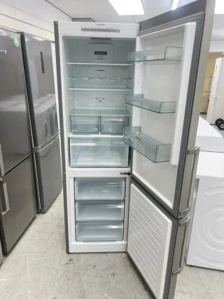 Nevera marca Siemens  con garantía