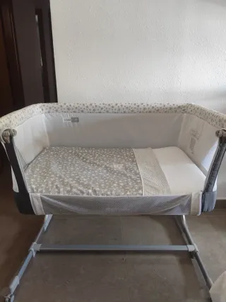 Minicuna colecho con estrellas