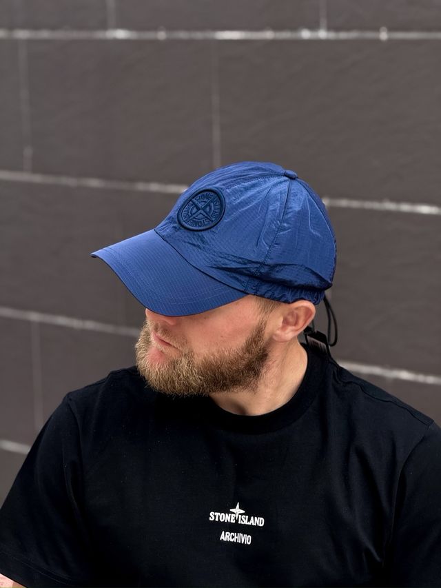 "NYLON" ECONYL gorra azul de Stone Island