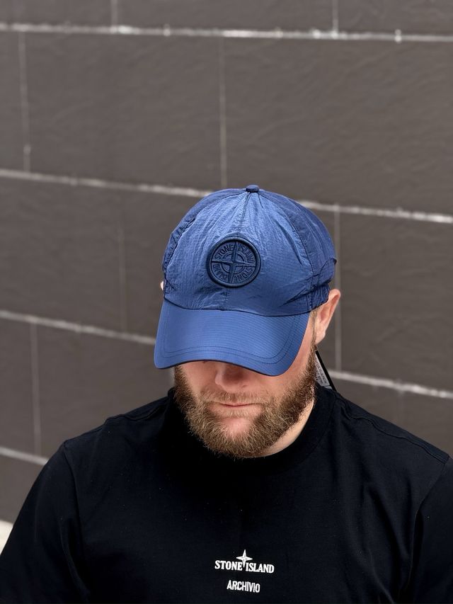 "NYLON" ECONYL gorra azul de Stone Island
