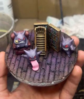 Pokeball terrario stampata in 3d e dipinta a mano