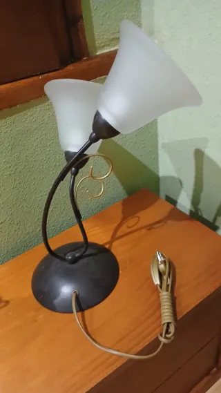 Lámpara de mesa doble metal y cristal