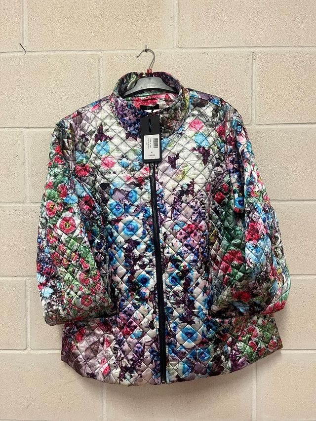 Chaqueta acolchada floral XL