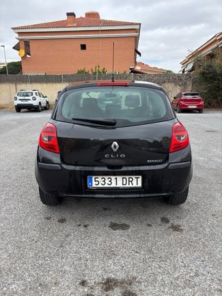 Renault Clio 2005