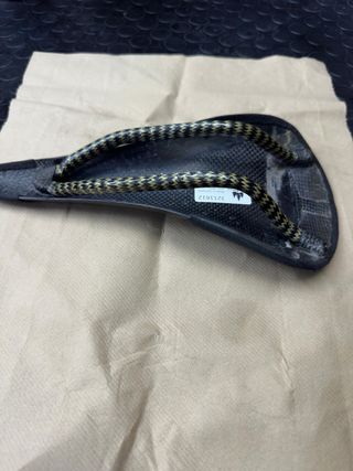 Sillín TUNE SpeedNeedle Carbon