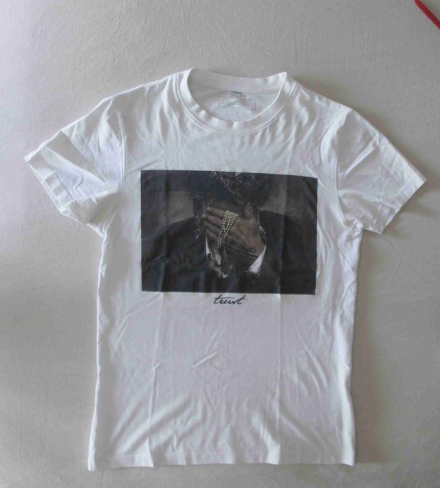 Camiseta Estampada Trust