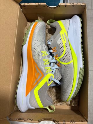 Nike React Pegasus Trail 4 Talla 40.5 Nuevas.