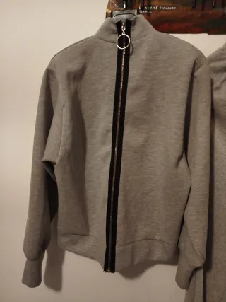 Conjunto chándal gris