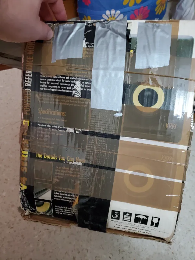 KRK V4 S2 Monitores de Estudio