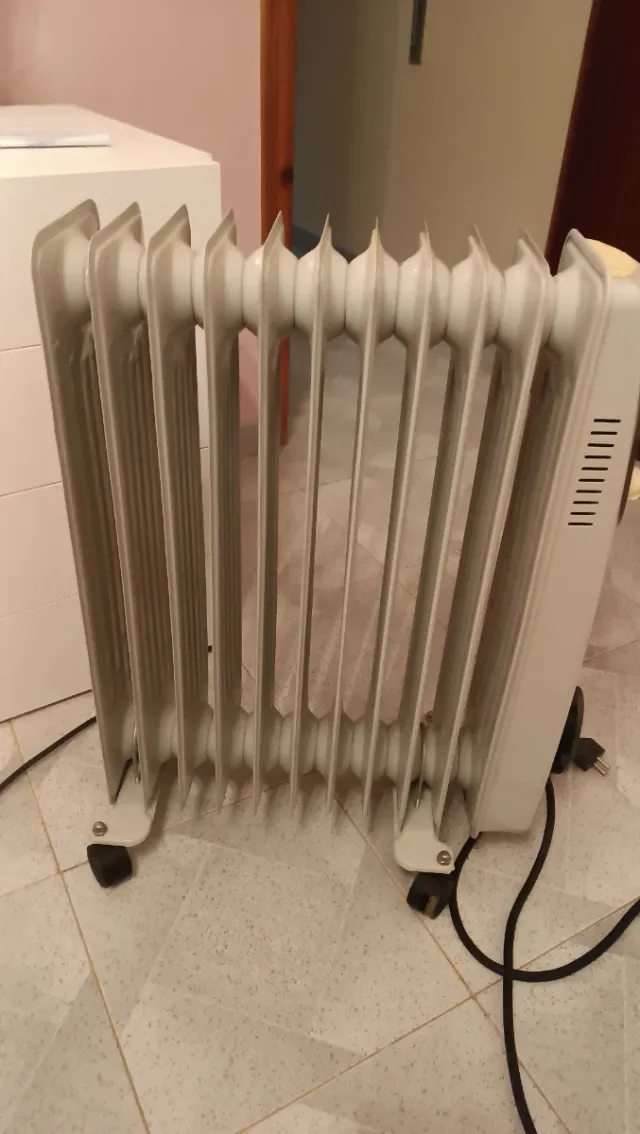 Radiador eléctrico portátil 2500W