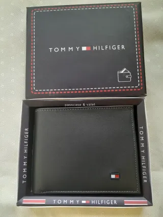Cartera Tommy Hilfiger Piel Negra