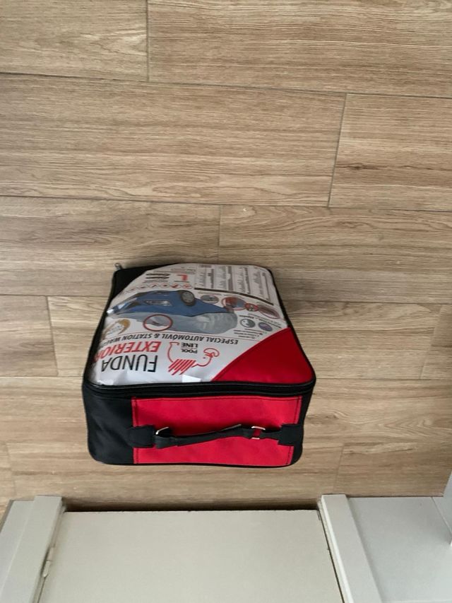 Funda Exterior Coche Pool Line Talla L
