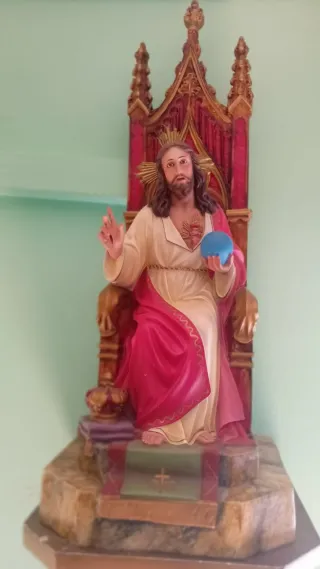Sagrado Corazón de Jesús Estatua