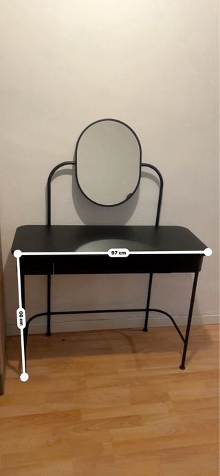 Tocador Negro IKEA con Espejo Ovalado Rotativ