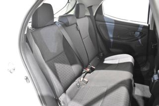 TOYOTA YARIS 1.5 HYBRID 120H BUSINESS