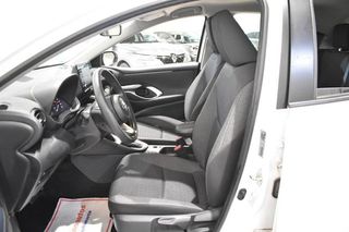 Toyota Yaris 1.5 HYBRID 120H BUSINESS