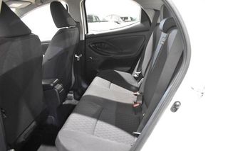 Toyota Yaris 1.5 HYBRID 120H BUSINESS