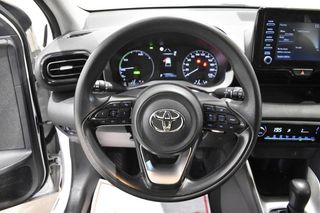 Toyota Yaris 1.5 HYBRID 120H BUSINESS