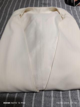 Americana Burberry Mujer Beige