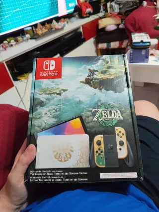 Nintendo Switch OLED Edición Zelda