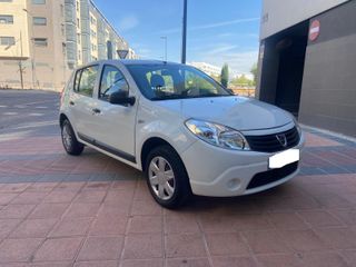 Dacia Sandero Ambiance Music 1.2 16v 75