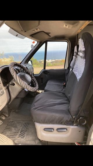 Furgoneta camper Ford Transit