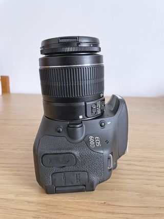 Canon EOS 600D Reflex Digitale EF-S 18-55 IS II