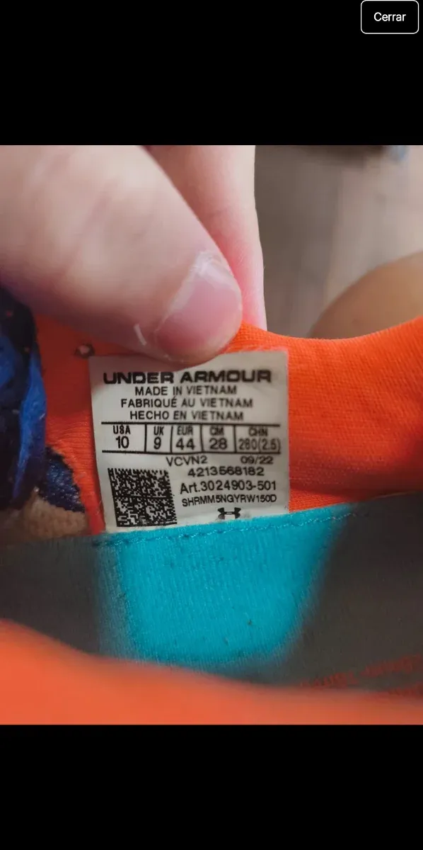 Zapatillas Under Armour Azules y Naranjas