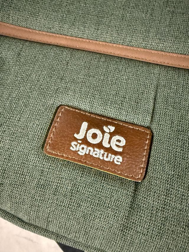 Capazo Joie Signature