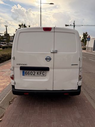 Nissan ElECTRICA NV200 2018. 2 puertas laterales