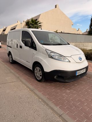 Nissan ElECTRICA NV200 2018. 2 puertas laterales